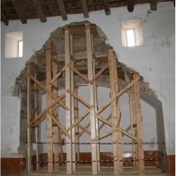 Derrumbe de arco y bóveda de capilla sur