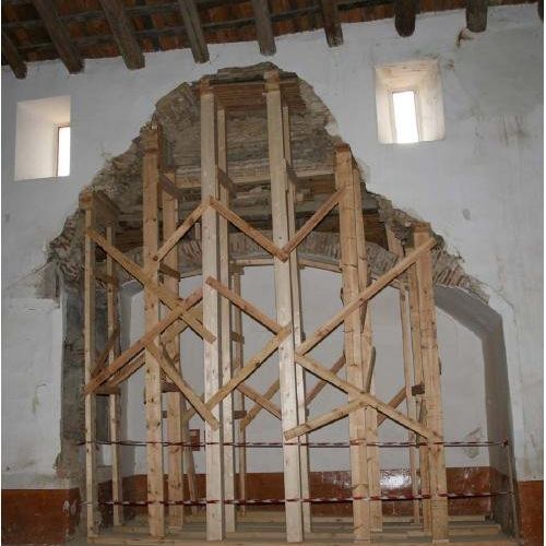 Derrumbe de arco y bóveda de capilla sur.JPG 2   Derrumbe de arco y bóveda de capilla sur