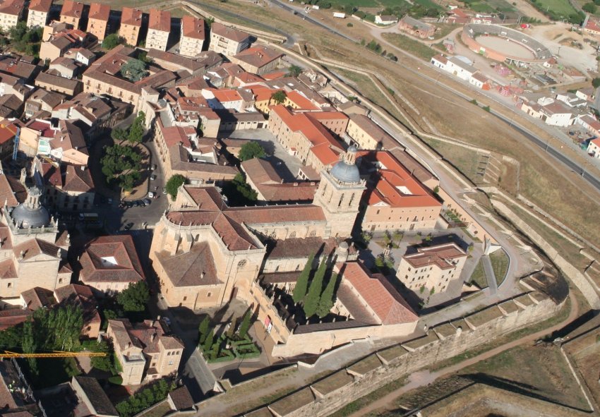 RESTAURACIÓN DEL CLAUSTRO DE LA CATEDRAL DE CIUDAD RODRIGO